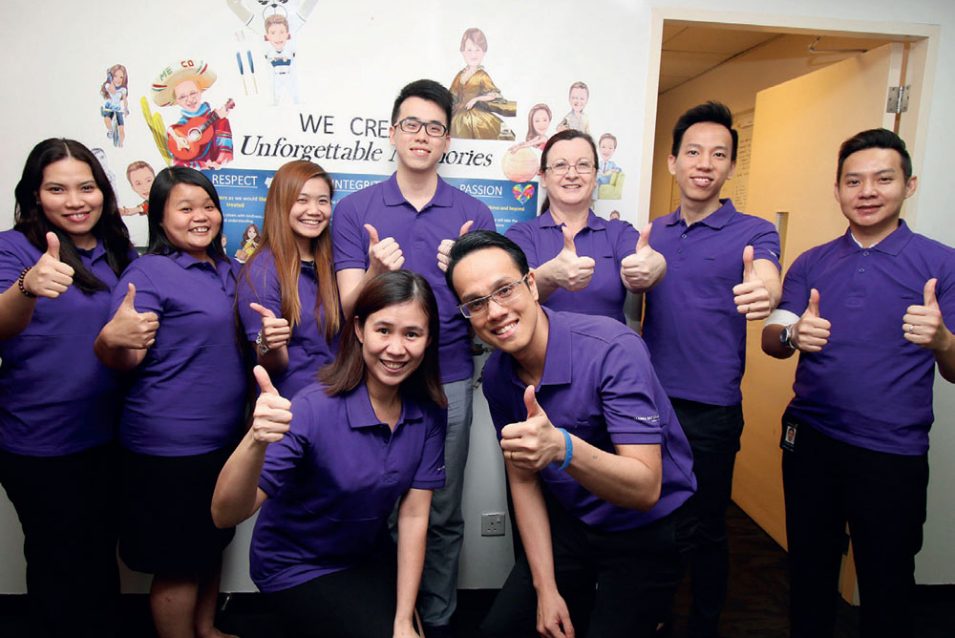Marina Bay Sands Supports The Purple Parade 1
